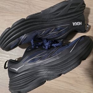 13m Hoka Bondi 8